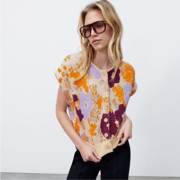 Zara Knit Sweater Vest Size Small NWT Floral Sweater - Picture 1 of 5